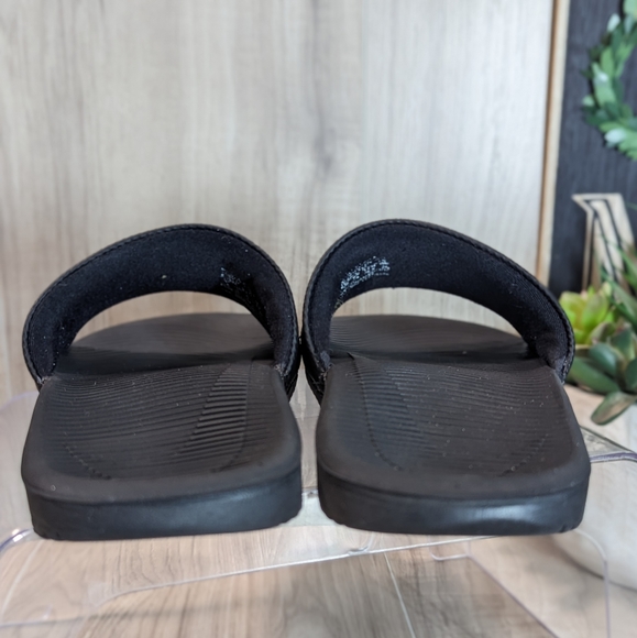 2017 Nike Junior Black White Kawa Slides Sandals Juniors size 6 - Picture 9 of 12